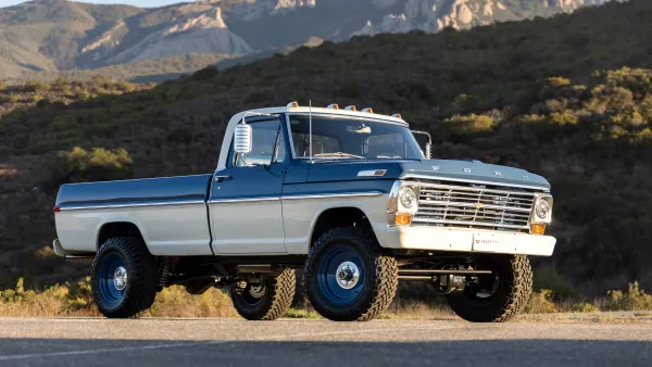 Velocity Heritage Series Classic Ford F250 02
