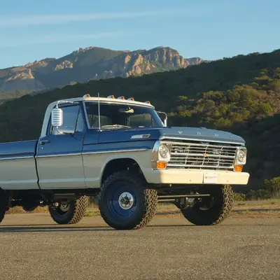 Velocity Ford F250 Highboy