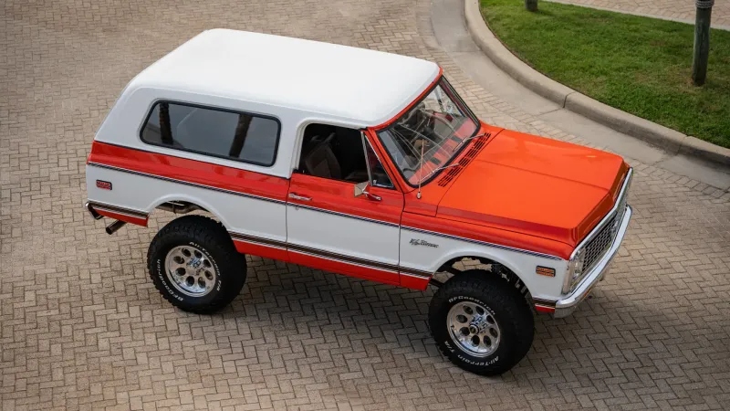 Velocity Chevrolet K5 Blazer 14