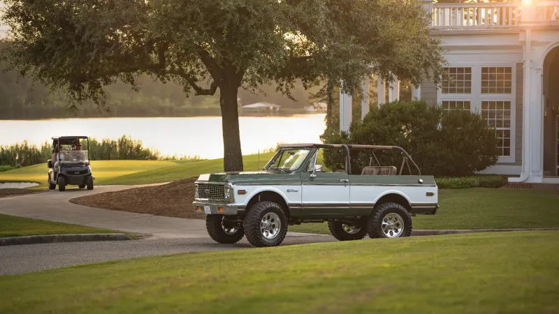 Velocity Chevrolet K5 Blazer 17
