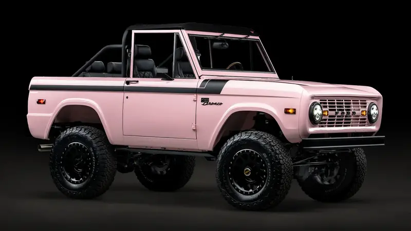 3 1971 Vintage Bronco