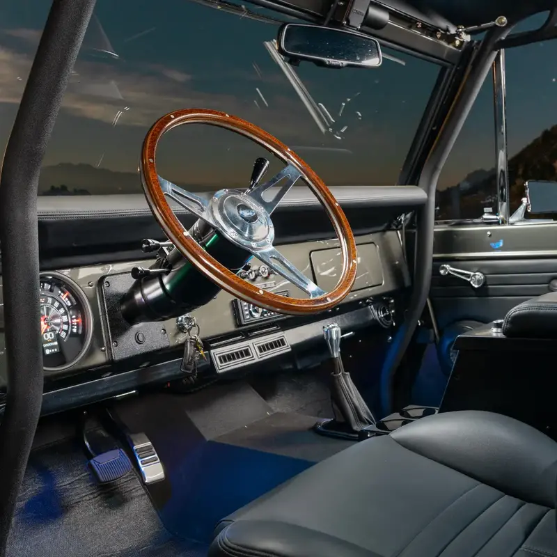 1971 Vintage Bronco By Velocity 01