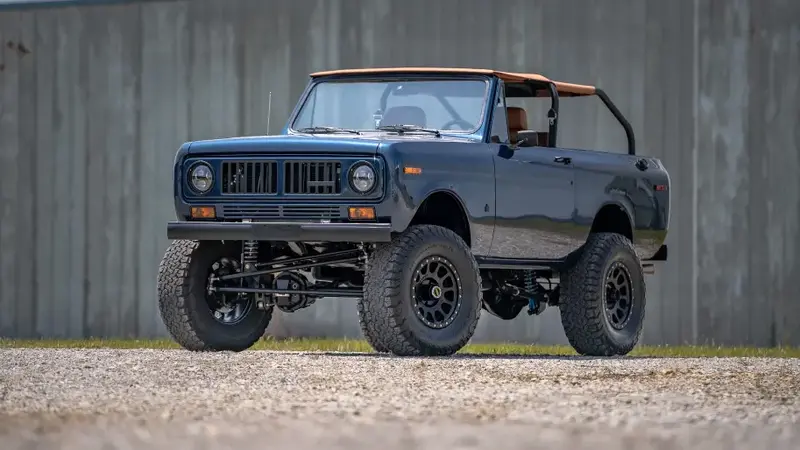11 Velocity Built International Scout 2
