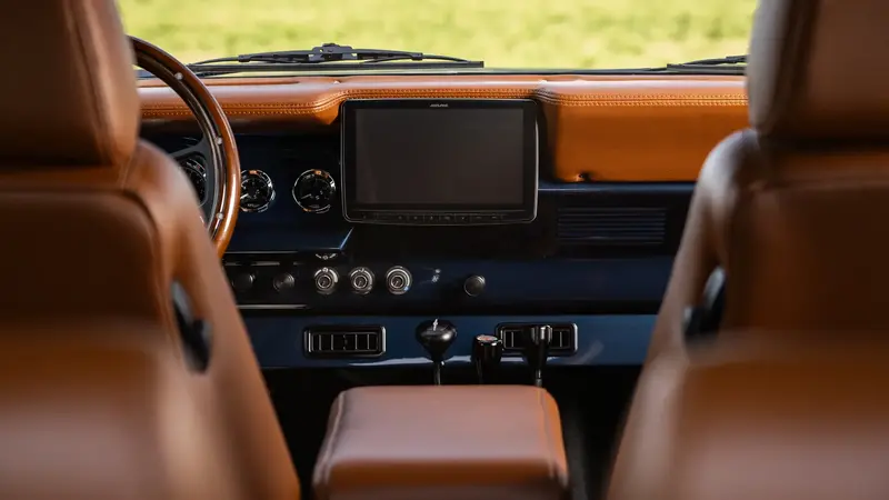 12 Velocity Built International Scout 2 Interior