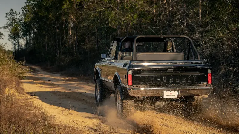 Chevrolet K5 Blazer By Velocity 01