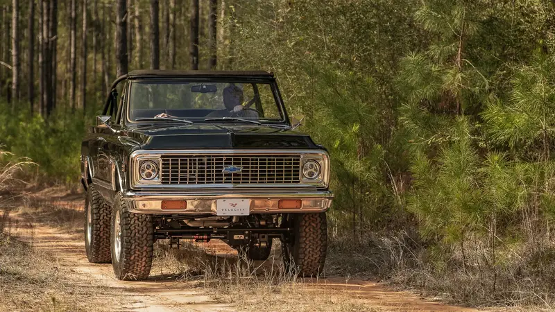 Chevrolet K5 Blazer By Velocity 02