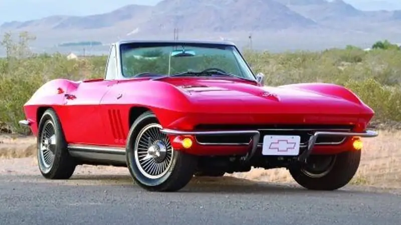 2 1963 1967 Chevrolet Corvette StingRay (C2)