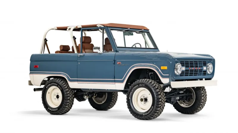 Vintage Bronco passenger front view