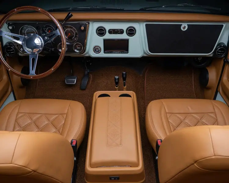 Chevrolet K5 Blazer_Signature Interior