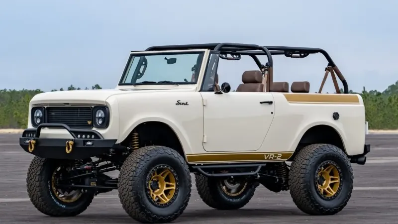international scout driver front 3/4 view