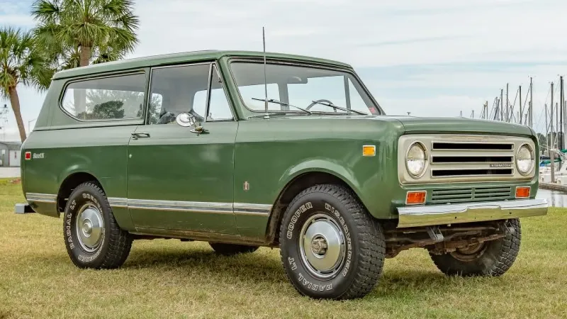 1972 International Scout front passenger side 3/4