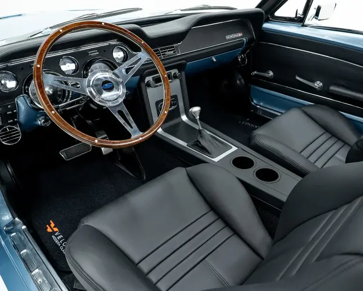 Vintage Ford Mustang 05