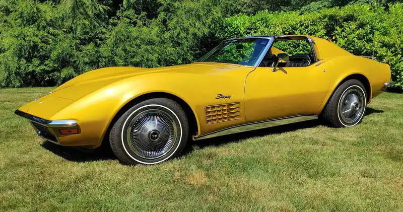 War Bonnet Yellow C3 Corvette