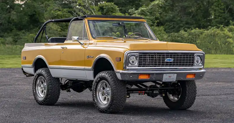 War Bonnet Classic Chevy K5 Blazer Restomod