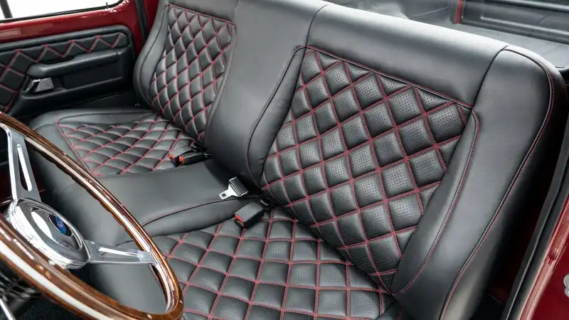 1975 Classic Ford F250 Dentside restomod Interior