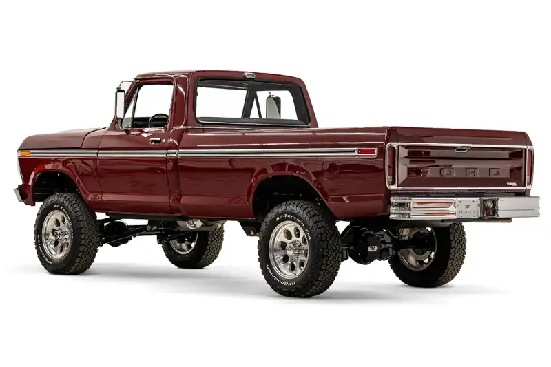 1975 Classic Ford F250 Dentside_rear