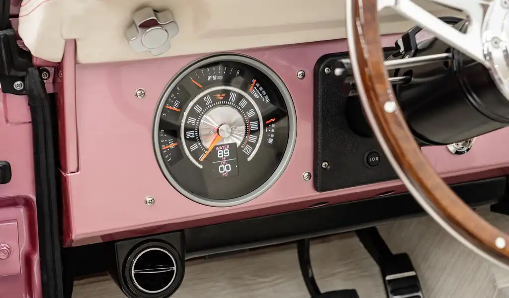 稼働品★KEYSTONE KORNER 明るさが変化 置き時計★旧車 ディスコ Velocity Exclusive Dakota Digital Gauges | Re-Engineered Classics™