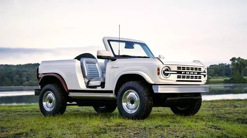 2025 Ford Bronco Roadster Concept