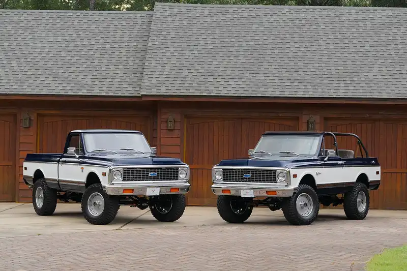Chevy K32 Twins