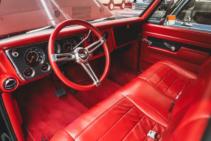 Restomod interior