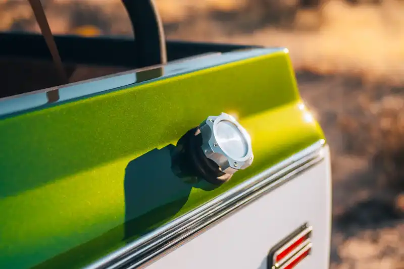 Z_K5_Eruption Green_Location 01_ Fuel Cap_K5 BLAZER 048