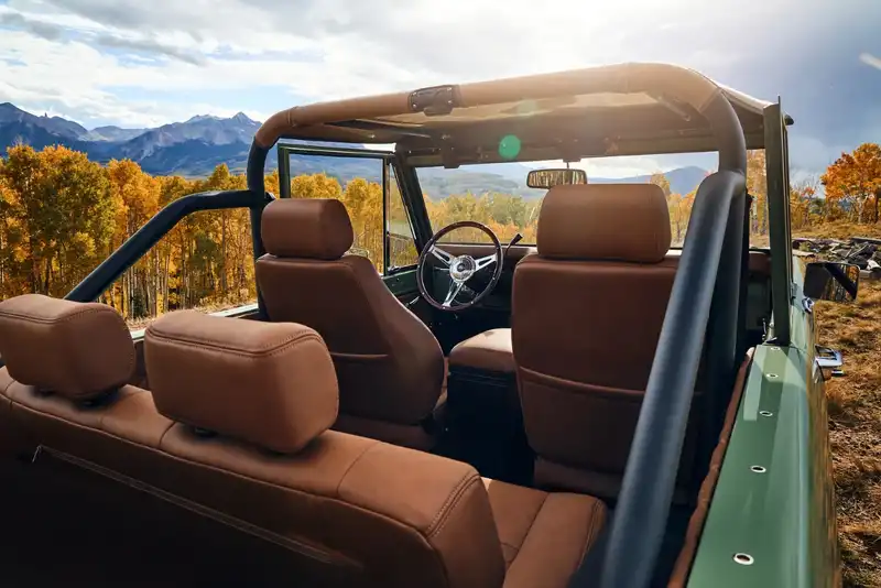 Bronco 4-Point Roll Cage