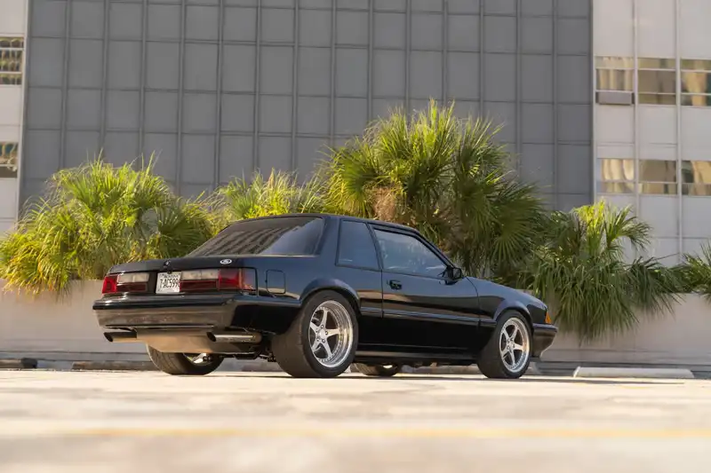 80028 Black Foxbody_1517_Lifestyle_Parking Garage