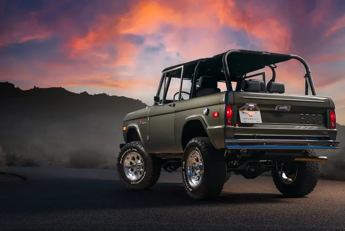 1971 Aventurine Green Classic Bronco