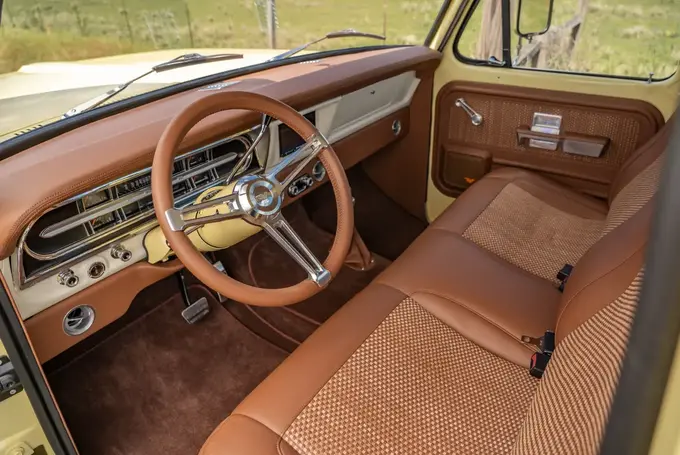 Heritage Series F-250 Woven Leather Interior