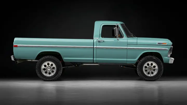 Lunar Green