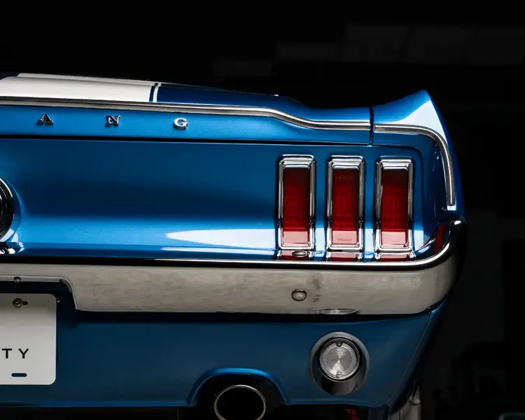Vintage Ford Mustang 10
