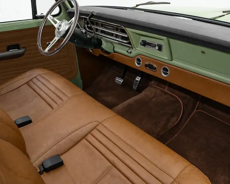 Classic F100 Features 04