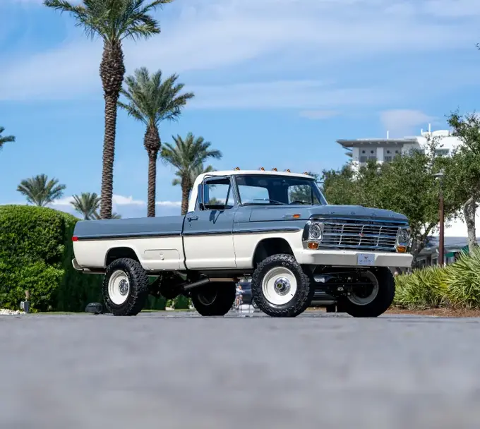 Sonic Gray Heritage Series Ford F-250
