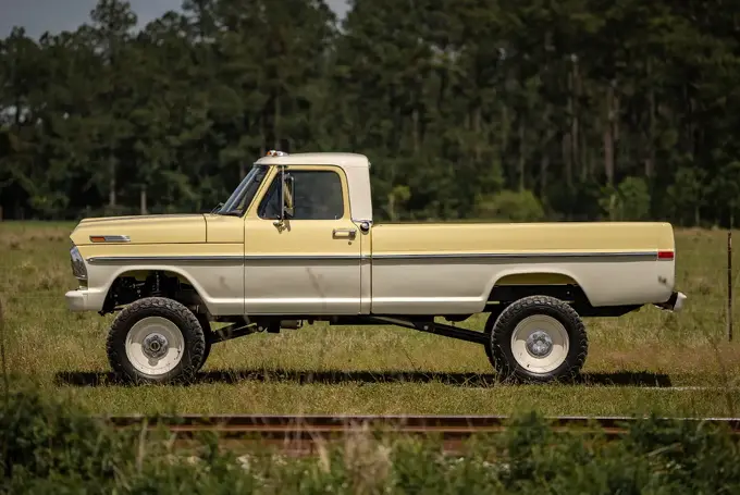 Tampico Yellow Heritage Series F-250
