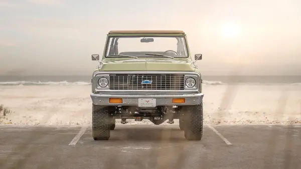 Chevy K5 Blazer 01