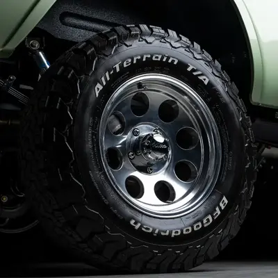 Vintage Bronco Details 05