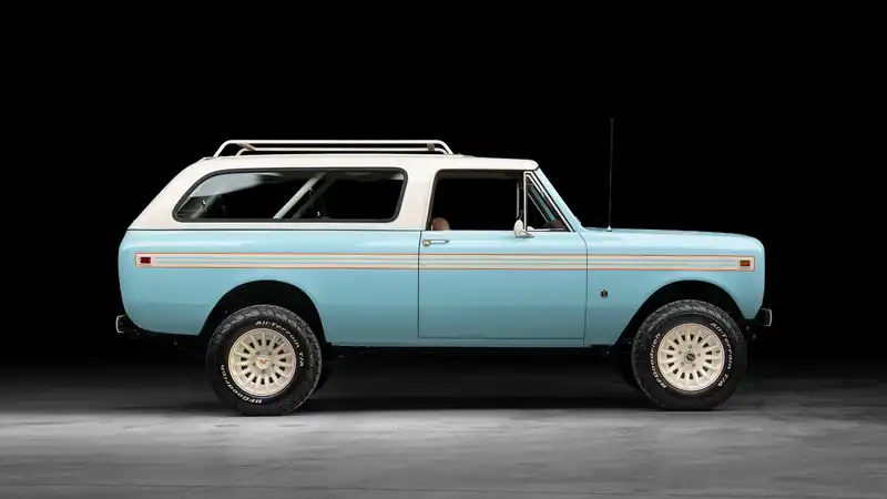 Velocity Classic International Scout Traveler Restomod 02