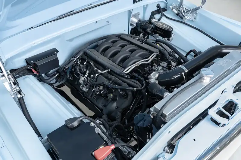 Classic Ford F250 Restomod Engine