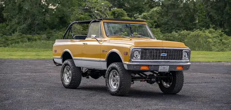 Featured Build: Attack Any Terrain In This War Bonnet Classic Chevy K5 Blazer