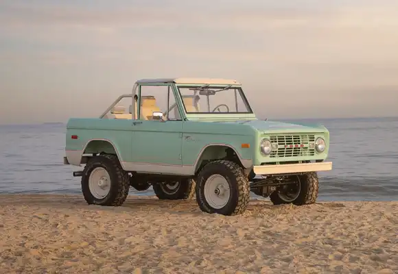 Featured Build: Enjoy Beach Vibes In This Retro-Styled Vintage Ford Bronco Ranger