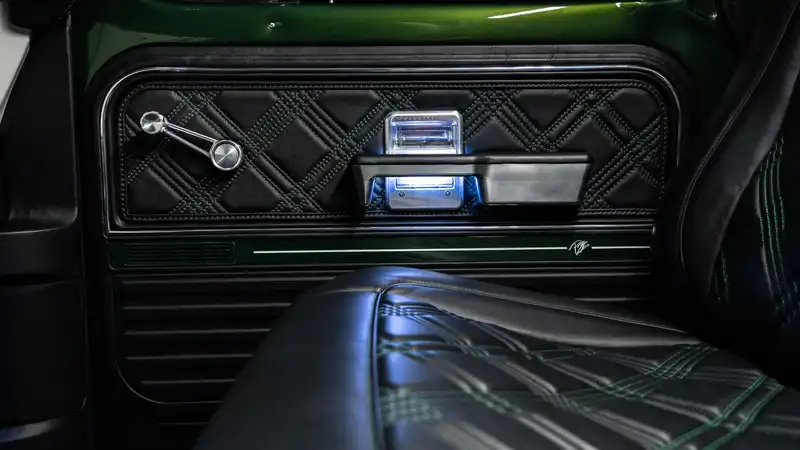 Post Malone's F1Trillion F100_20 Interior