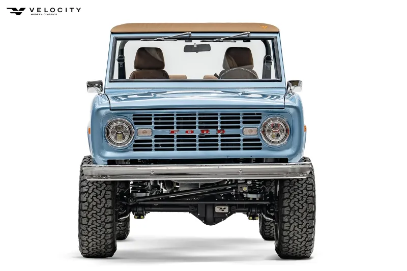Vintage Ford Bronco_Front_1972 Classic Bronco