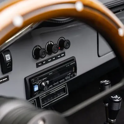 Classic Bronco dash & stereo
