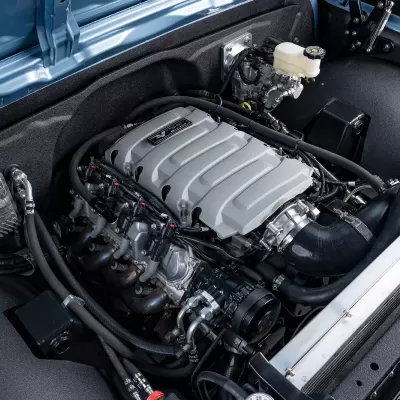 Chevrolet K5 Blazer LT1 V8 engine