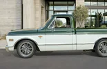 Two-Tone Painted Beltline & Rocker Panel