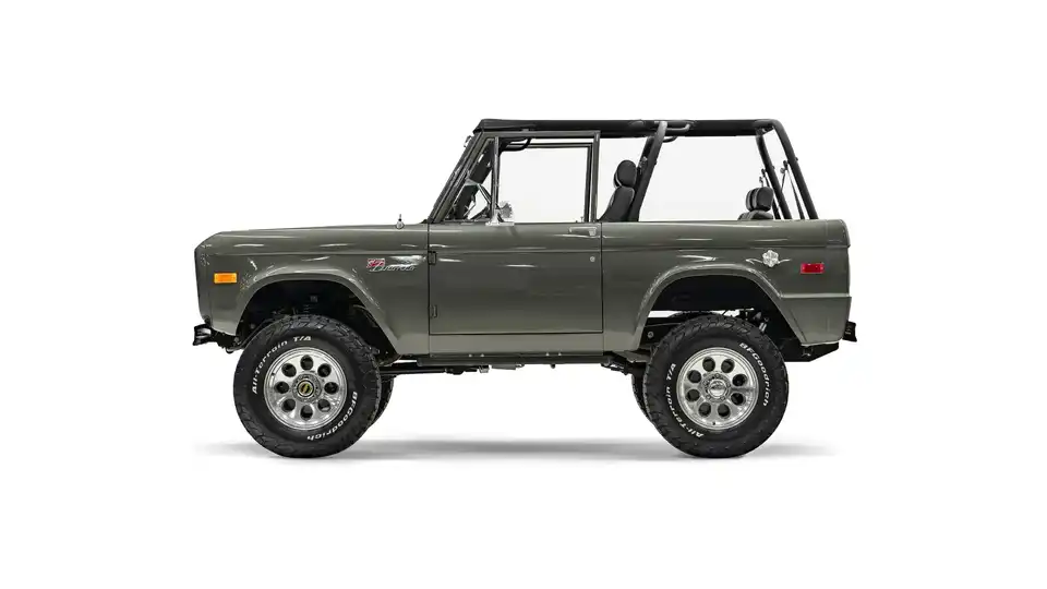 1971 Velocity Ford Bronco_2 Drivers Side 