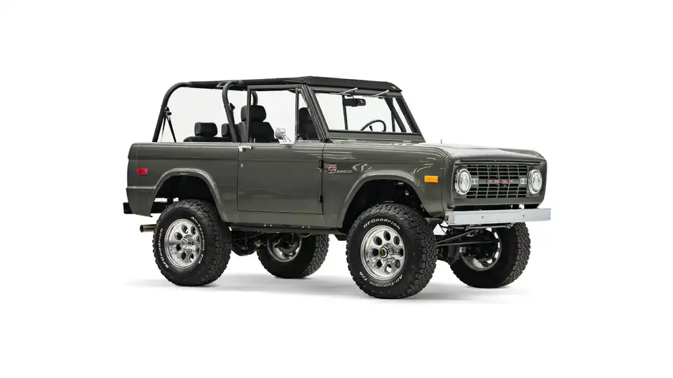 1971 Velocity Ford Bronco_7 Passenger Side Front  3.4