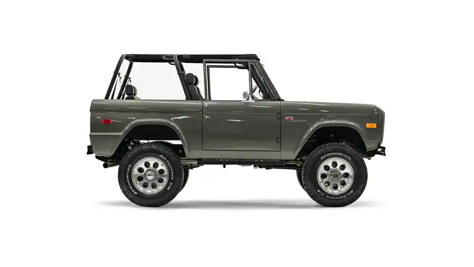 1971 Velocity Ford Bronco_8 Passenger Side