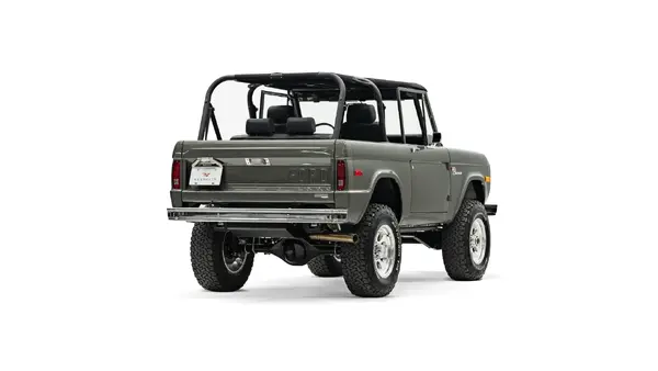 1971 Velocity Ford Bronco_10 Passenger Side Rear