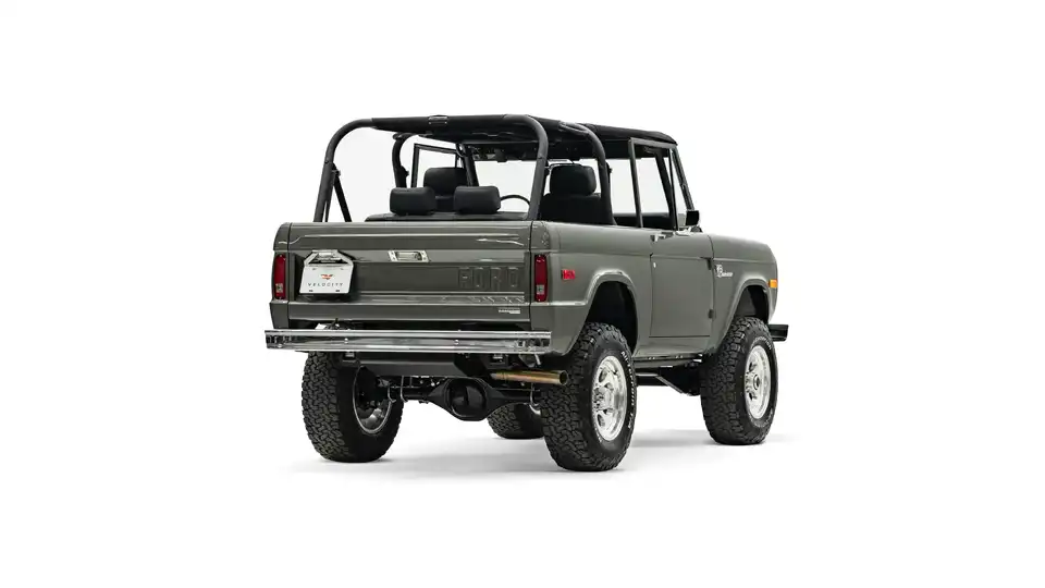 1971 Velocity Ford Bronco_10 Passenger Side Rear